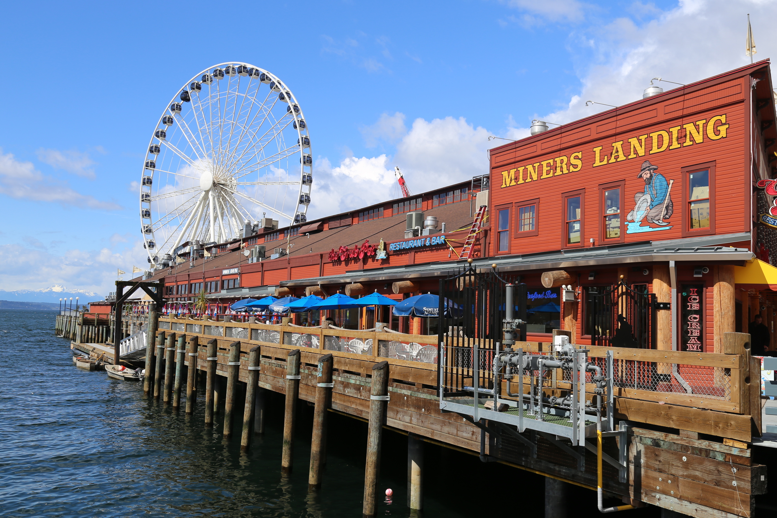 The Great Wheel gives excellent views.